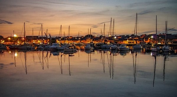Comment trouver un toit disponible dans un camping à Concarneau en été ?